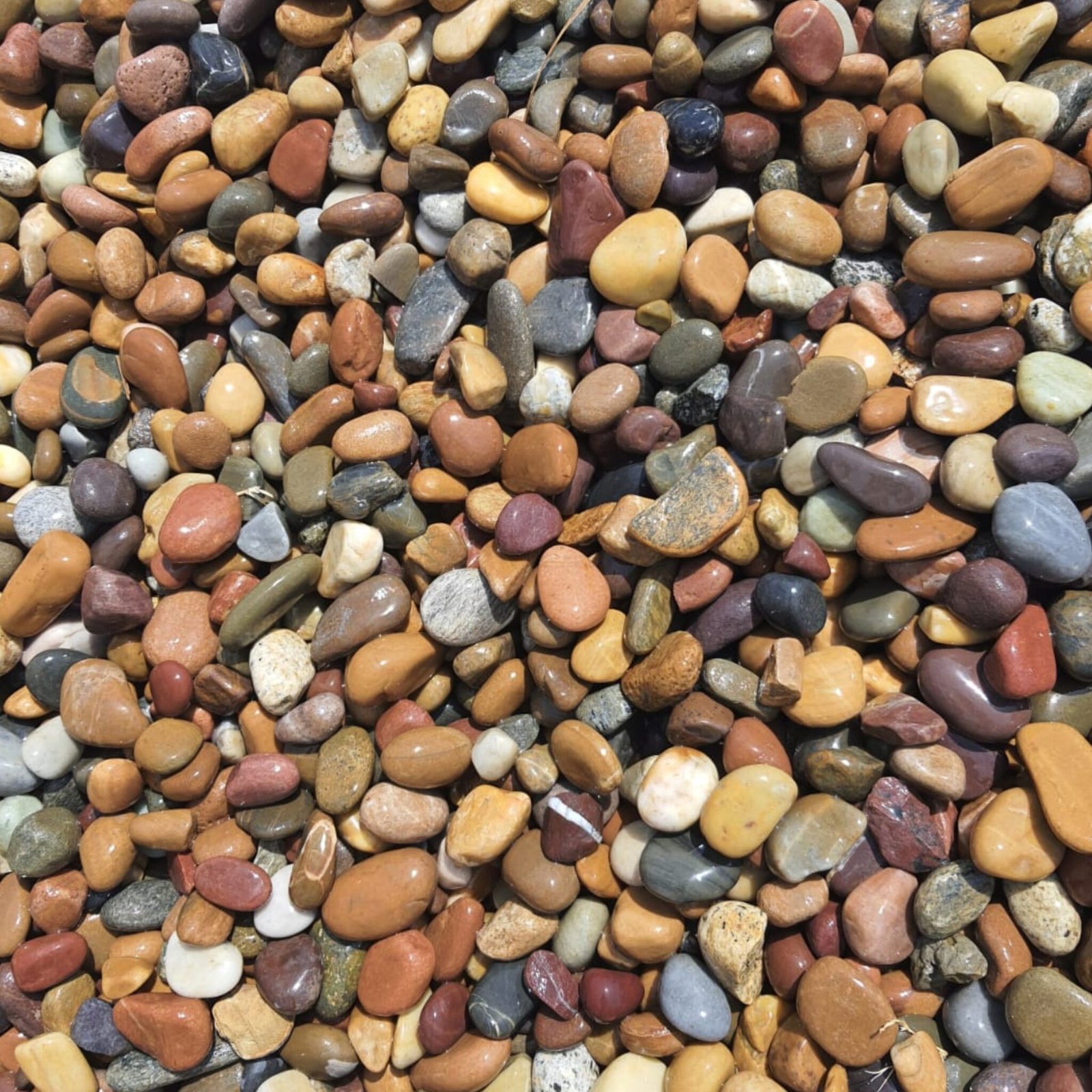 High Rocks Pebbles No.1 Stone & Rock Pebbles Distributor in Karnataka, Tamil Nadu & Kerala
