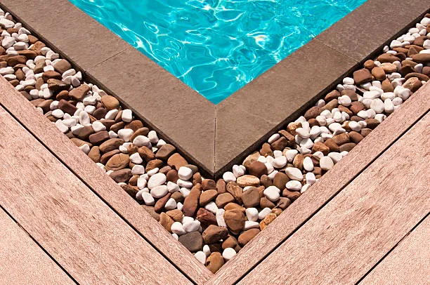 Mixed color pebbles supplied by professional Pebbles Manufacturers in Karnataka